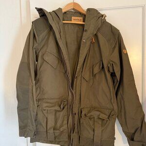 Men's FjallRaven Jacket 68 Large